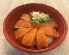 サーモンといくらの親子丼