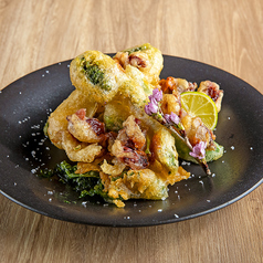 新生姜香る 旬のホタルイカと山菜のフリット