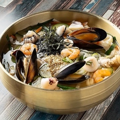 【冬季限定】海鮮カルグクス