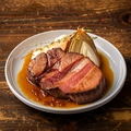 料理メニュー写真 とろける食感！厚切り牛タンのロースト