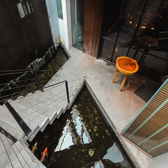 S TOKYO SHISHA LOUNGE エストウキョウシーシャラウンジ 西麻布の雰囲気3