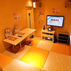 広々と使えて踊れるフラットルーム♪