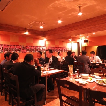 餃子家 龍 紙屋町店の雰囲気1