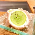 料理メニュー写真&nbsp;シャインマスカット＆チーズの生ハム包み