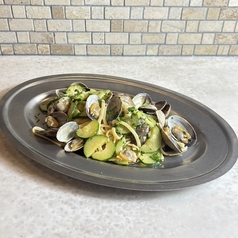 厚岸アサリとズッキーニのナポリ風リングイーネ