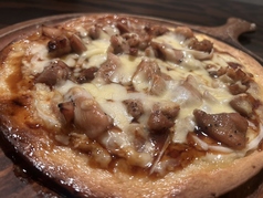 鶏肉ときのこの照焼ピザ