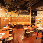 ベビーカーや車椅子での入店も可能です。また、小さなお子様用の椅子もご用意しており、離乳食の持ち込みも可能なので、ご家族でのご来店やママ会にもおすすめです。ゆったりとしたスペースを確保していますので、安心してお越しください。