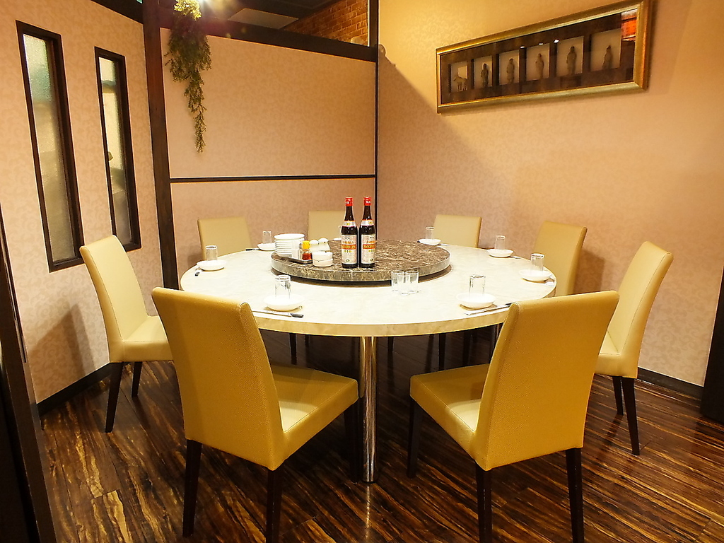 落ち着いた雰囲気の店内はデートや、ご家族でのご利用にもピッタリ♪