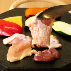 溶岩鶏焼肉 焼け石に肉 東加古川店の特集写真