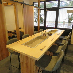 にぎやかな店内でゆっくりお過ごしください