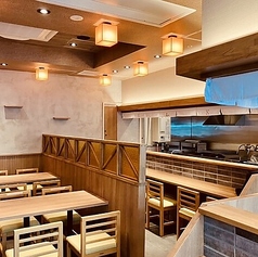 【最大18名様を収容可能】企業様の歓送迎会・忘新年会・同窓会や記念日のお祝いパーティーなど、当店へお任せくださいませ！お得な飲み放題付きコースもご用意しております♪