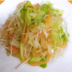 クラゲと野菜の和え物