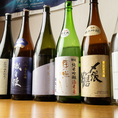 【ドリンクメニューも充実】厳選された日本酒をはじめ、焼酎、泡盛など豊富なお酒をお楽しみ頂けます♪さらにクラフトビールやサワー、果実酒、お酒が苦手なお客様にもお楽しみいただけるノンアルコールドリンク、ソフトドリンクなど豊富なラインナップでご用意しております！