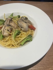 牡蠣とブロッコリーのアンチョビバターソース