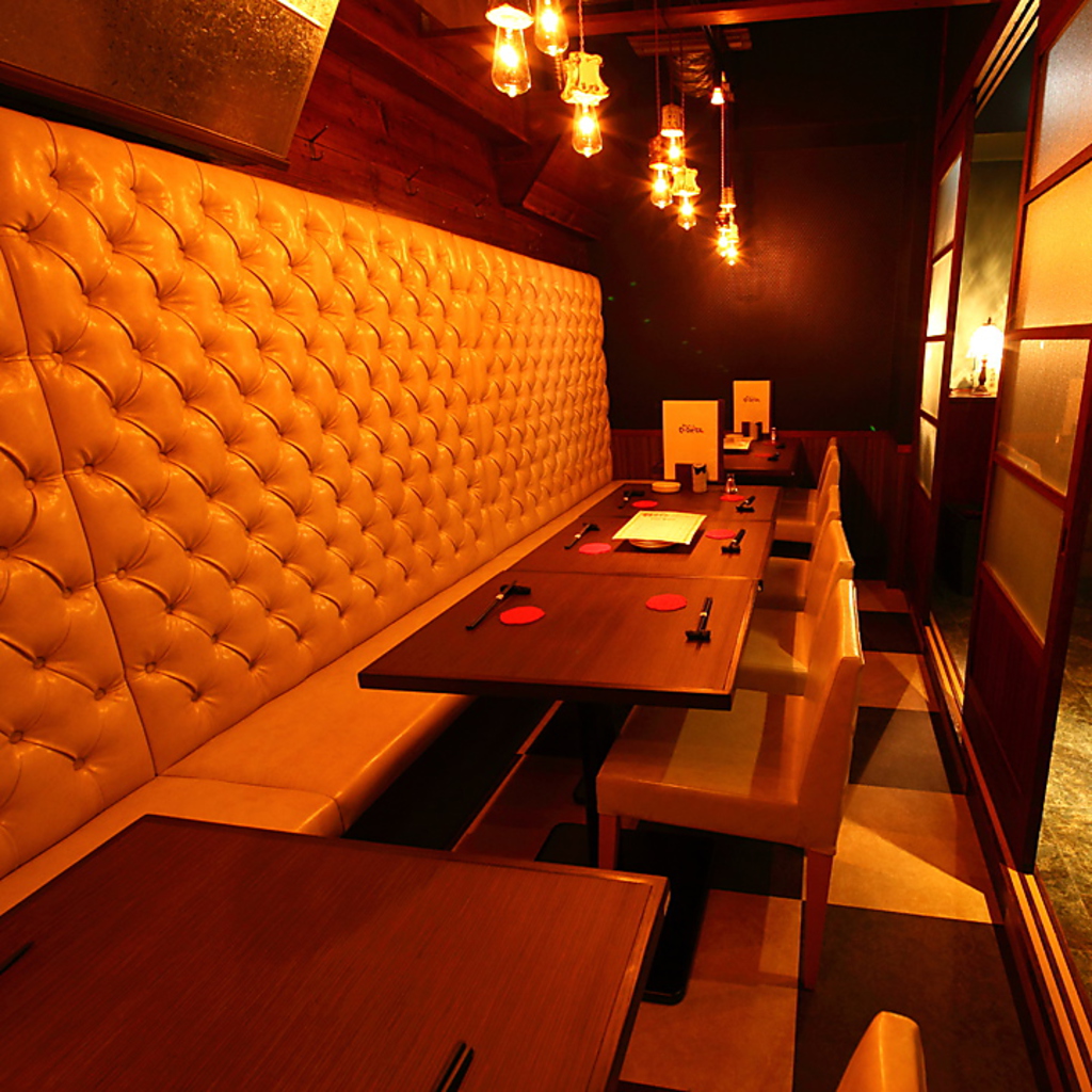 アンティークテーブル席！藤沢で料理にもこだわるデートならコッコリコで決まりだね☆