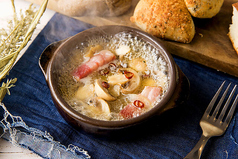 マッシュルームとベーコンのアヒージョ