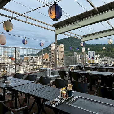 グロリア屋上ビアガーデンの雰囲気1