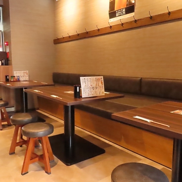 炭火焼鳥 博多ひとむすび 春吉店の雰囲気1