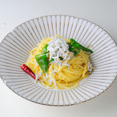 しらすと万願寺のオイルパスタ
