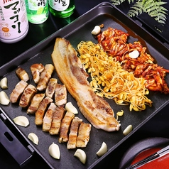 【ブランド豚(桜王)】サムギョプサル付本場韓国料理コースの写真