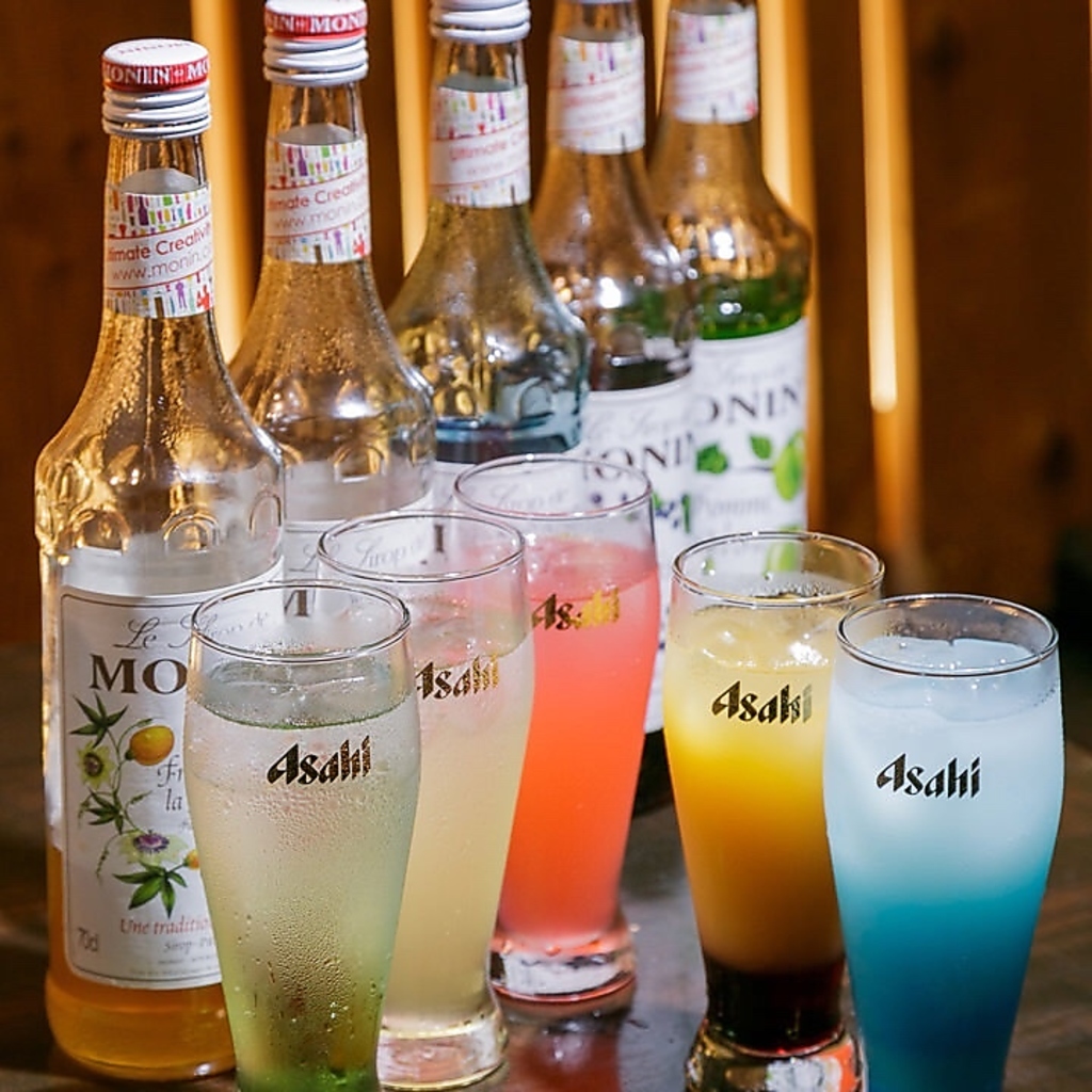 チューハイやカクテル、期間限定の和リキュールもございます！悩むときは店員にお声掛けください♪