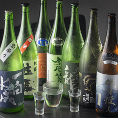 【厳選地酒と充実のドリンク類】