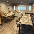2F 6人用　6名までは1テーブルでのご案内◎6名以上もテーブルをくっつけてお食事可能です！