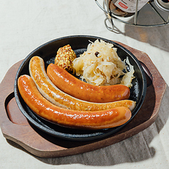 ソーセージ盛り合わせ