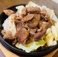 料理メニュー写真&nbsp;鉄板ハラミ焼き