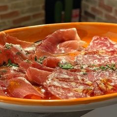 生ハムサラミ盛り