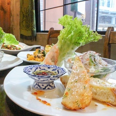 【パクチーや辛い物大嫌いでも大丈夫◎】アジア料理安心コース8品2H飲放付5000円！(税込5500円)の写真