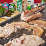 新メニュー♪超厚切り・超極厚サムギョプサルが新登場！驚愕の厚さ1センチ！