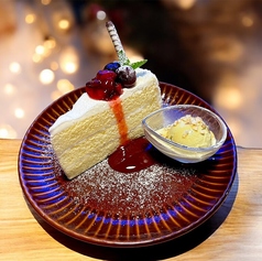 冬の果実とホワイトショコラ～ピスタチオアイス添え～