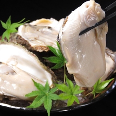 【天然岩牡蠣】レモンを添えて