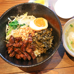台湾酒場 台北餃子館 横浜アソビル店のおすすめランチ1