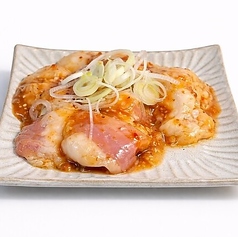 ホルモン（タレ漬け小腸）