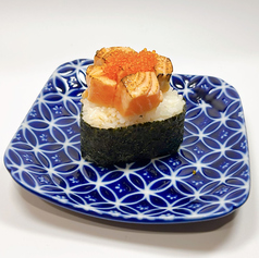 炙りサーモンとび子乗せ