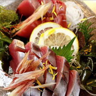 初鰹、旬を味わう贅沢