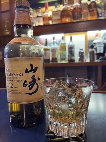 めずらしいお酒のある雰囲気バッチリなBAR