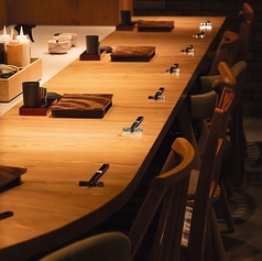 落ち着いた照明と雰囲気のある空間をお楽しみください。