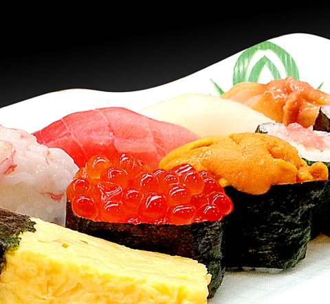 美味しいお寿司と会席料理をご堪能いただける、創作日本料理店『新鮨』
