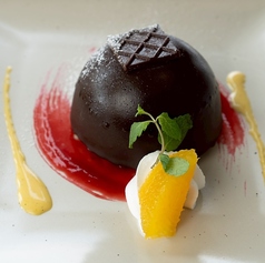チョコレートムースのドームケーキ