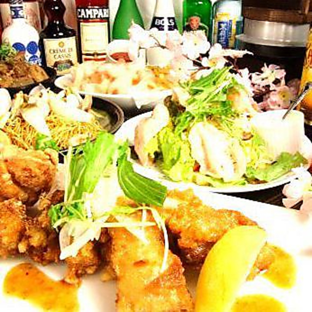 種類豊富なお料理が堪能できる3時間食べ飲み放題コースをご用意しております！ご予約はお早めに☆