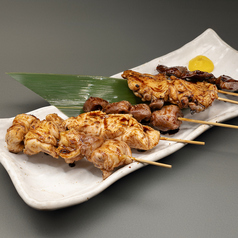 【越の鶏】串焼き五種盛り