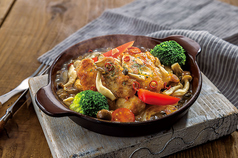 グリルチキンとしめじのアヒージョ ◆