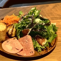 地元の野菜を取り入れた料理