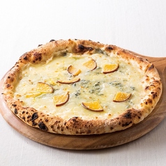 ピッツァ クワトロフォルマッジ