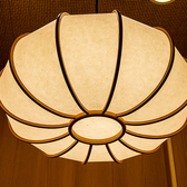 モダンな雰囲気も取り入れた和風個室。柔らかい照明が安らぎの空間を演出します。是非当店で楽しい時間をお過ごしください♪接待や女子会、合コンにも人気です◎