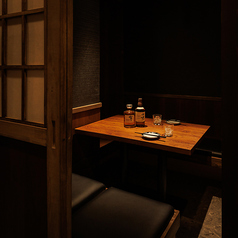 ゆったり過ごせるプライベート空間！デートから少人数での飲み会、女子会まで幅広いシーンにおすすめです！周りを気にせずくつろげる個室空間は、特別な日にもピッタリ！席のみ予約も大歓迎です！