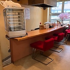 喫煙スペースをご利用いただけます。